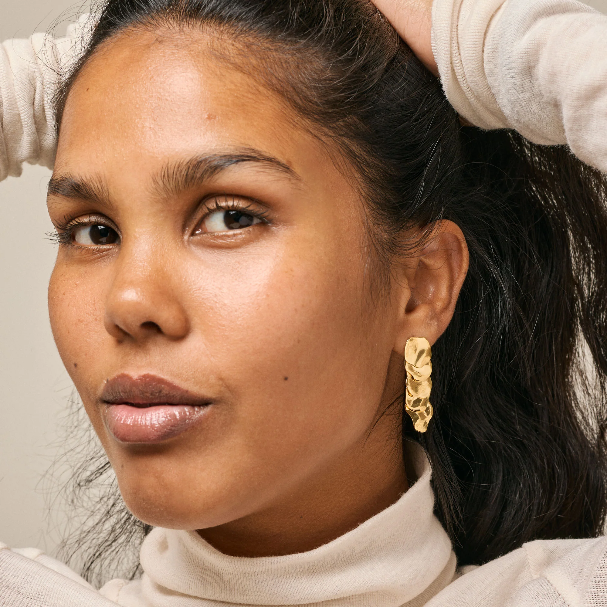 Earrings, Sahara